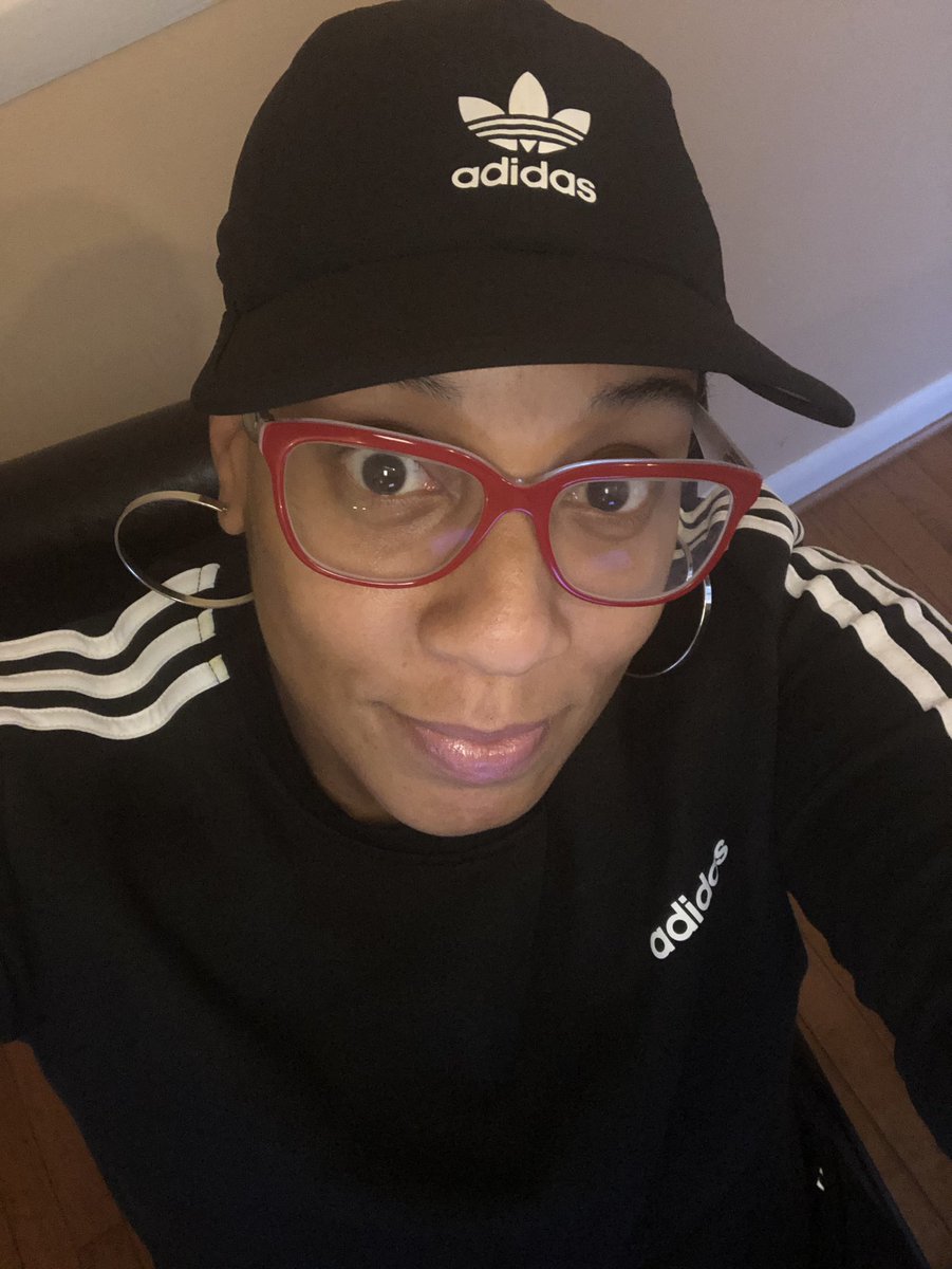 KanikaTolver's tweet photo. Happy Halloween π I am just a new member of RUN DMC. Be safe loves! #adidas #adidassuperstar #adidasoriginals #rundmcstyle #rundmcadidas #happyhalloween. https://t.co/EUO2ELyQnw