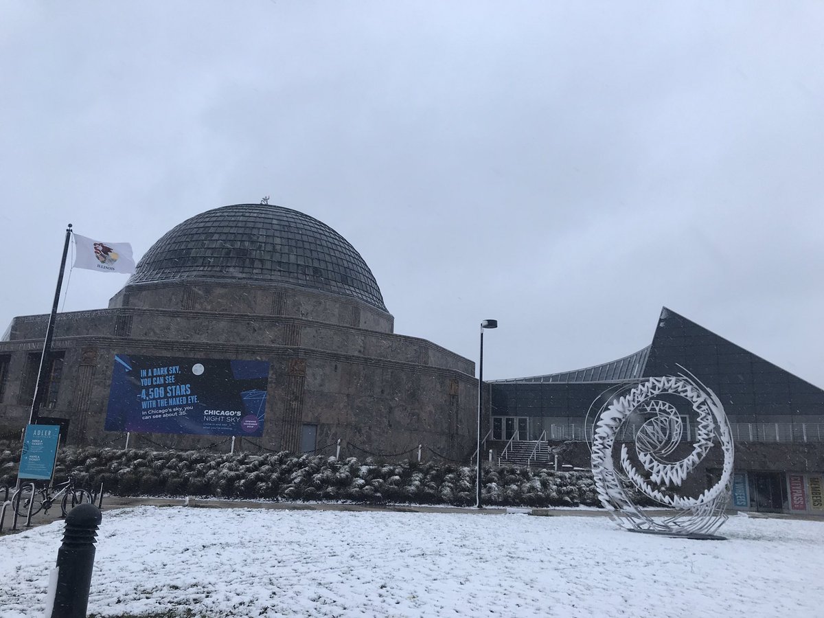 AdlerPlanet's tweet photo. For Halloween this year, we thought it would be fun to dress up as winter! ❄️ #HappyHalloween #octSNOWber https://t.co/37AymSr23J