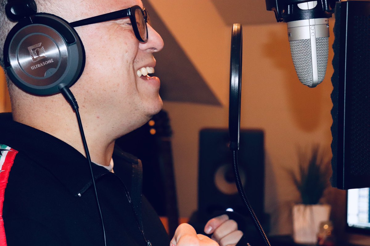 BishopJMachado's tweet image. Aquí en el estudio de @rec_arias terminando la nueva producción y grabando el tema titulado ERES. #decididostour #giradecidi2s #ariasrec