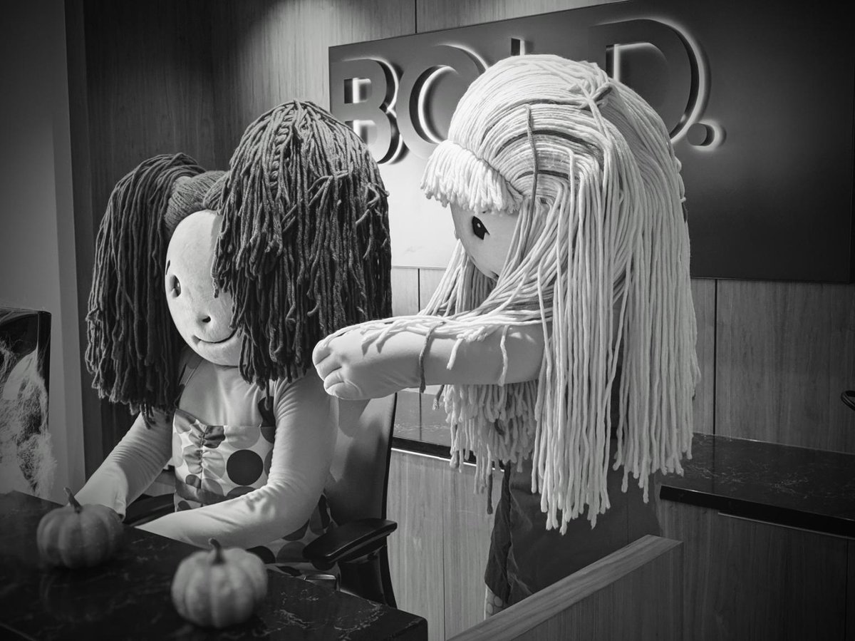 BoldProperties's tweet photo. Spooky times at the Bold office! Happy Halloween! 🎃 https://t.co/xo5ne9E1Ed