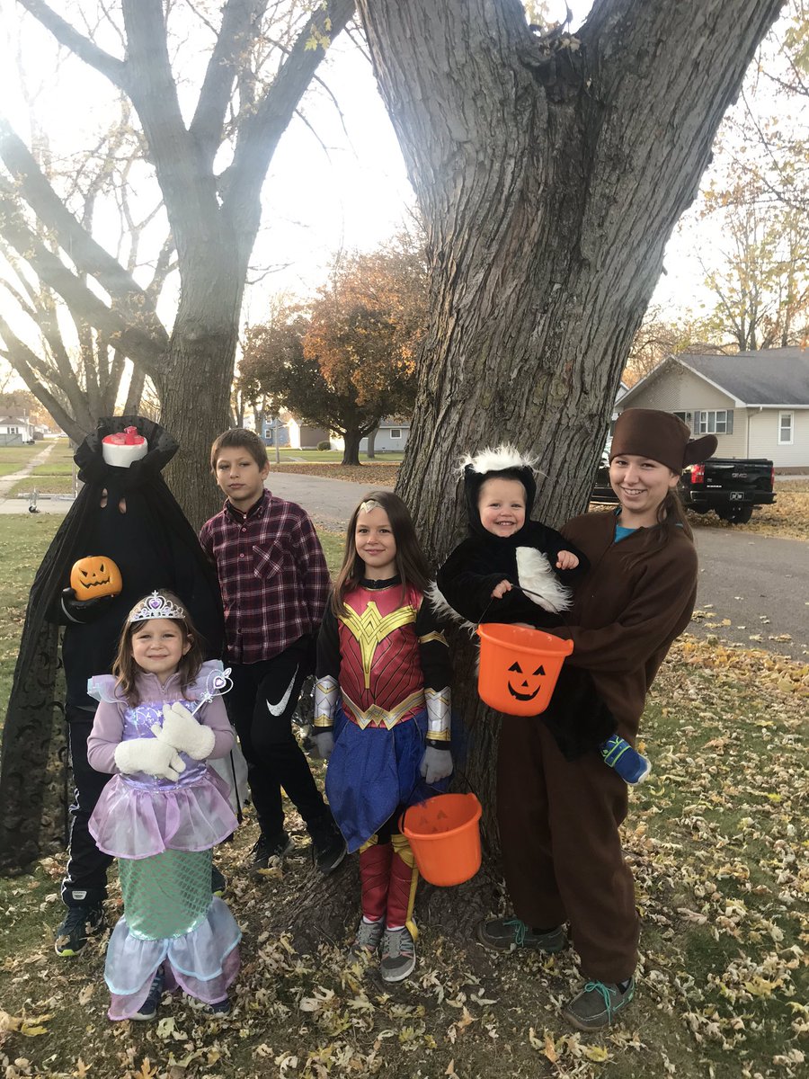 JamesRotert's tweet photo. Some family fun! https://t.co/iUuWtEy4o0