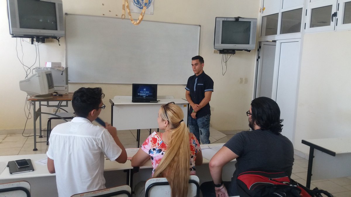 Lobos_UCI's tweet photo. Nuestros Lobos defendieron hoy sus trabajos acerca de la Historia en su Forum, la @feu_uci cuesta arriba @FeuCuba @ReinaEstradaUCI @LuisCarlosLM10 @hector_elider @leyrielzg https://t.co/32DIHh9Tit
