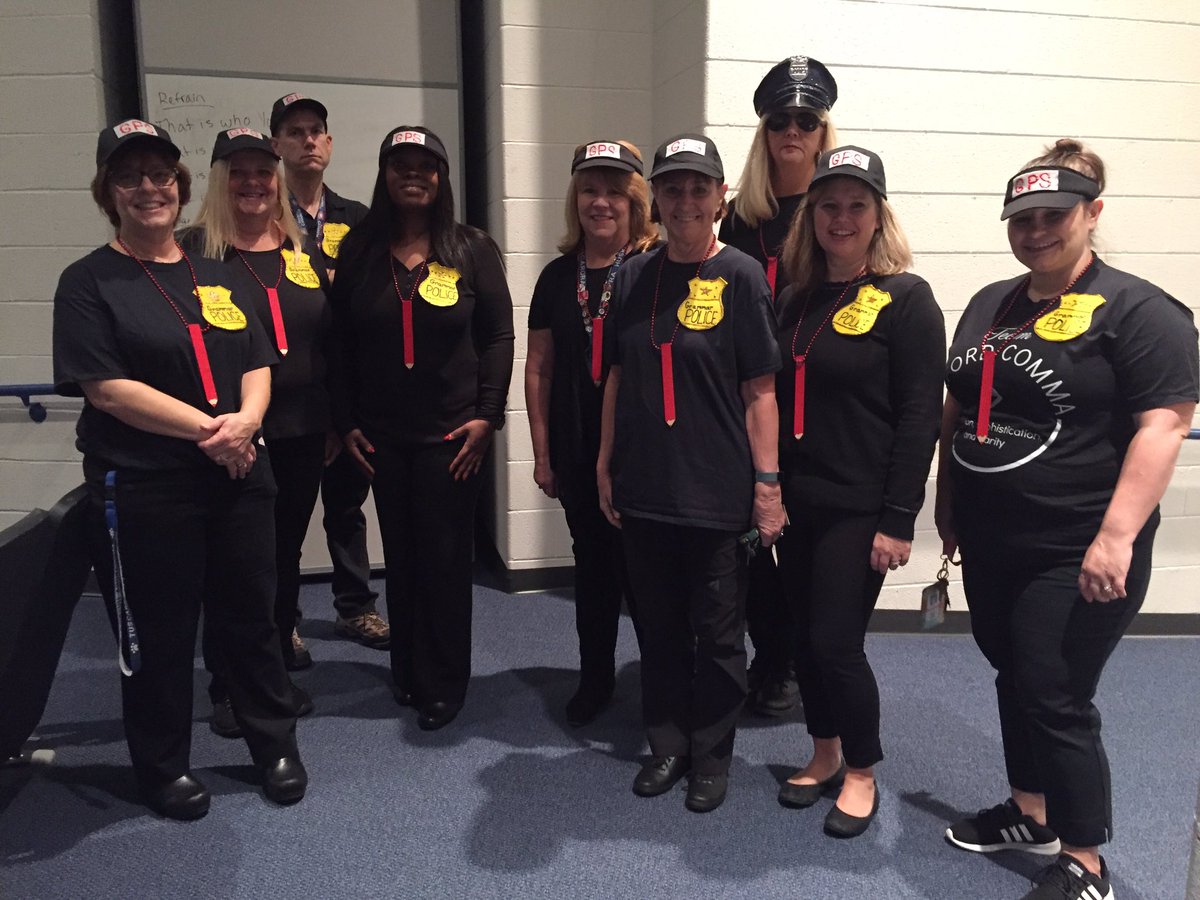 THS_DRoach's tweet photo. Tuscaroraโs Grammar Police Squad! Happy Halloween! #staffdressup #Englishteachers @TuscaroraHS https://t.co/fAw6ETuQBR