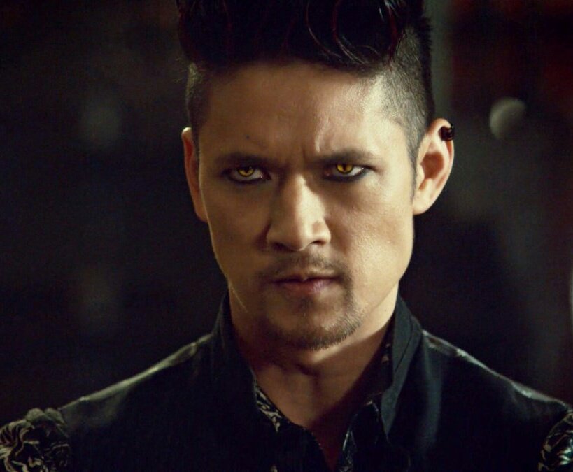 Magnus bane. Сумеречные охотники Магнус. Магнус Бейн. Магнус из Сумеречных охотников.