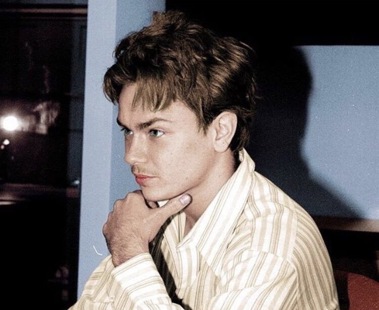 riokeanu's tweet photo. Even today, years after his passing, River is still impacting lives and making the world a better place. We honour him with our love, his actions make us want to be better. https://t.co/4onaKjHtE9