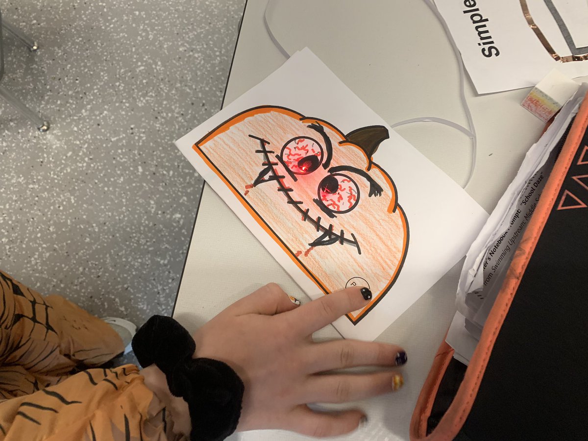 Awesome #halloween2019 <a href="/DHMiddleAPS/">Dorothy Hamm Middle School</a> with 6th Grade #TechEd!  #papercircuits #lowtechstem #makerspaces #CTERocks @APS_CTAE