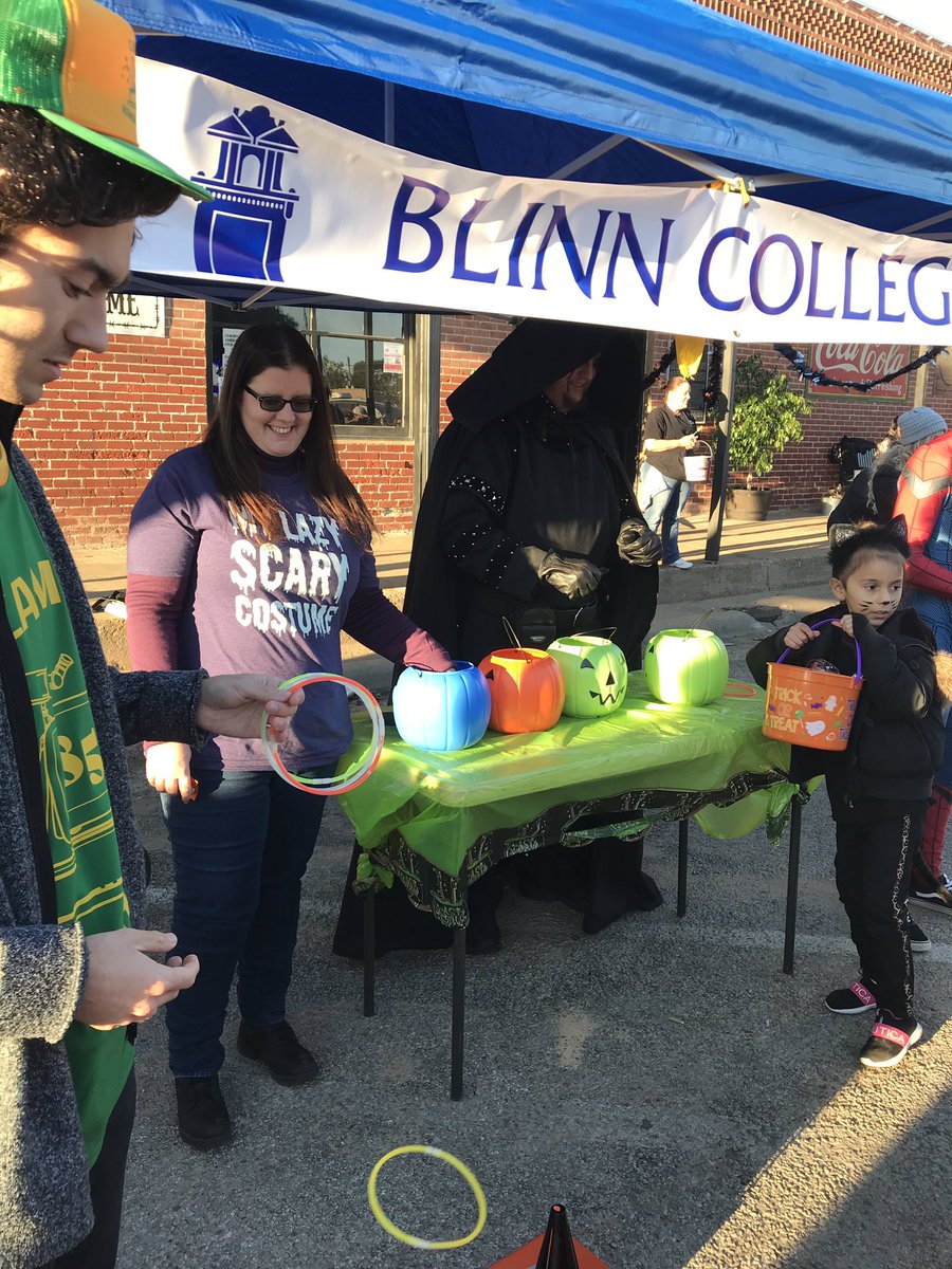 Always fun helping out at Boo Bash Main Street Sealy. #HappyHalloween2019 #sealystudentgovernmentrocks @SealyBlinn <a href="/BlinnCollege/">Blinn College District</a>