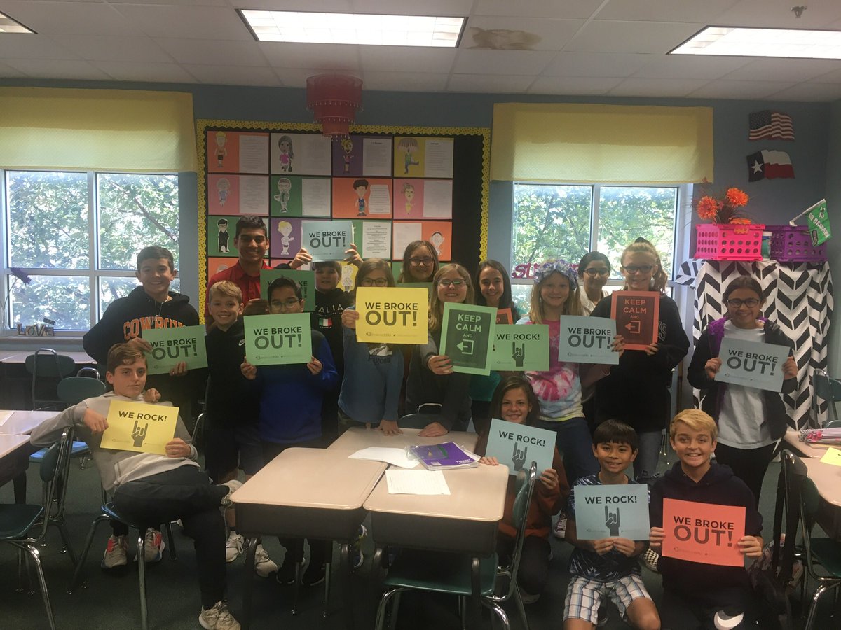 Halloween Breakout Box! ⏱🔦🔐🎃 <a href="/EubanksDragons/">Eubanks Intermediate</a>