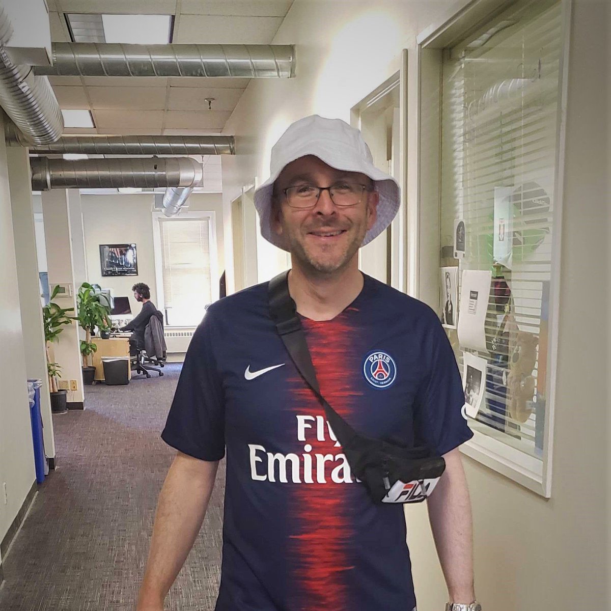 ajmann's tweet image. Hey @mannerzzzz -- it's finally cool to be Alex Mann. #halloween2019  #alexfromglasto