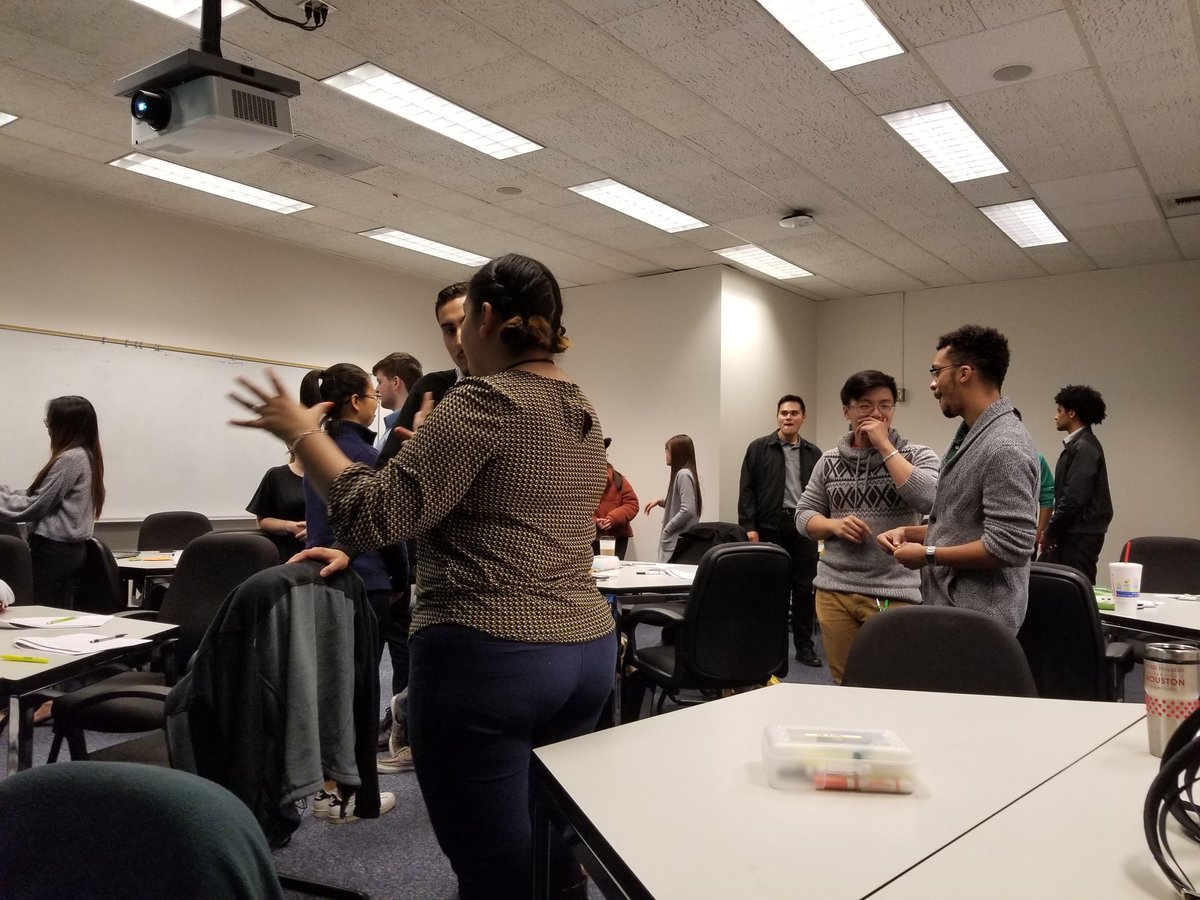 spateslady's tweet photo. @edcoach_justin teaching UH teachHouston student teachers https://t.co/4YX4L3QzpU