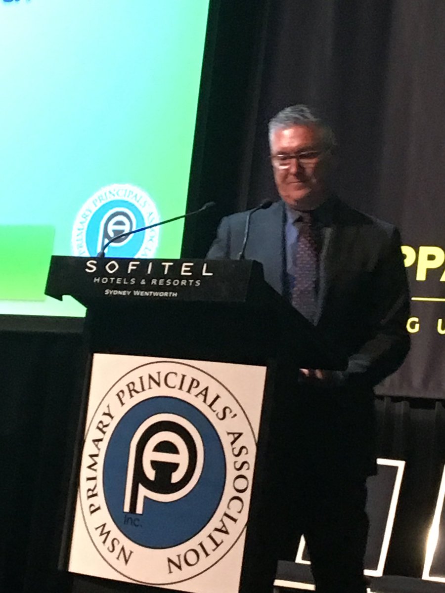 Lyn Davis tweet media