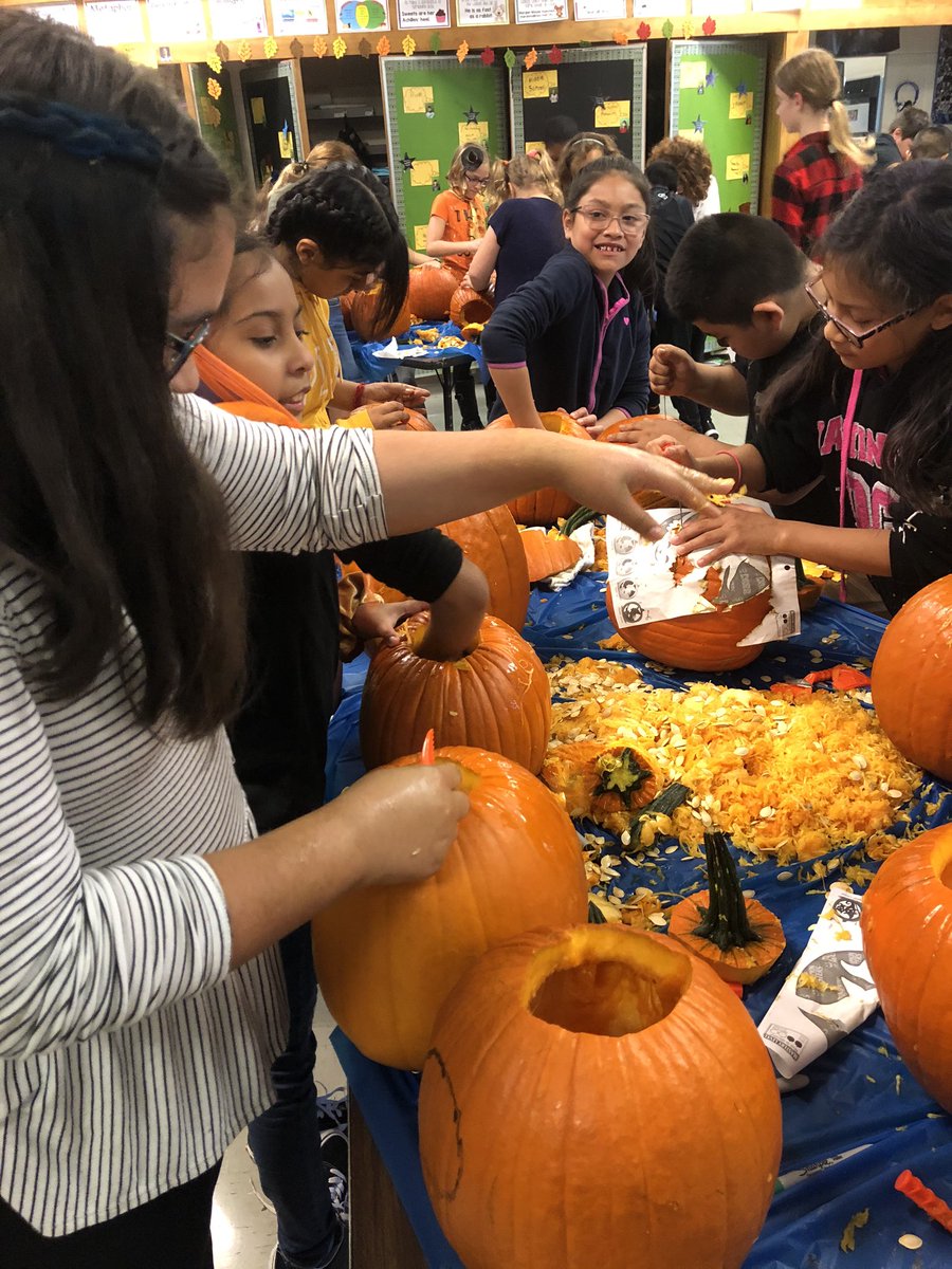 MrsQuindlen's tweet photo. 5th grade goes all in when it comes to celebrating Halloween! We had a blast making slime, carving pumpkins, and painting the pumpkins, too! #ClubQuindlen @KCSDGreenwood https://t.co/KEaxnpewFj