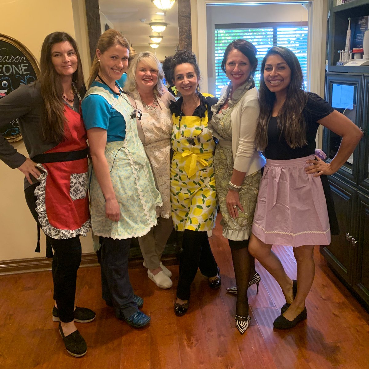 LifetimeSmiles1's tweet photo. Happy Halloween from the Real Housewives of Lifetime Smiles 👻🧙‍♀️🧟‍♀️🧛‍♂️ #Halloween #candy #cavities #dentist #escondido #escondidodentist #sweettooth https://t.co/TIYXTvAX2y