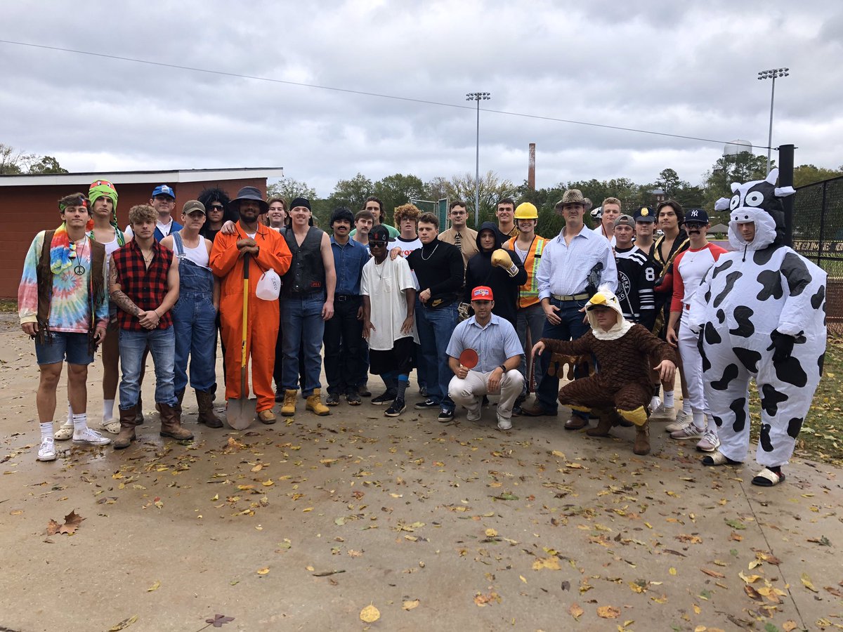 UMoTownBaseball's tweet photo. Wet and chilly day in Motown but didn’t stop Halloween costume practice! #RECC https://t.co/iHLOuvAMuS