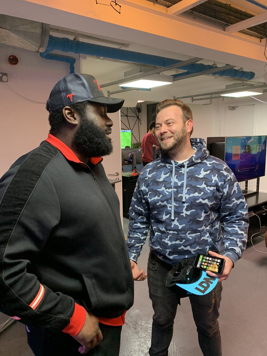 Thanks to everyone who participated in <a href="/LDNUTD/">LDN UTD</a> @EASPORTSFIFA Try-outs tonight. The competition was strong. Special thanks to <a href="/BSmith_Esports/">Brandon Smith</a> <a href="/Rbuckley98/">Richard Buckley</a> <a href="/ROS5IHD/">Rossi</a> for embracing the fluidity <a href="/redbullgaming/">Red Bull Gaming</a> and to <a href="/Thatsportsspice/">Amy Christophers</a> 👏 on her 1st #esports event.