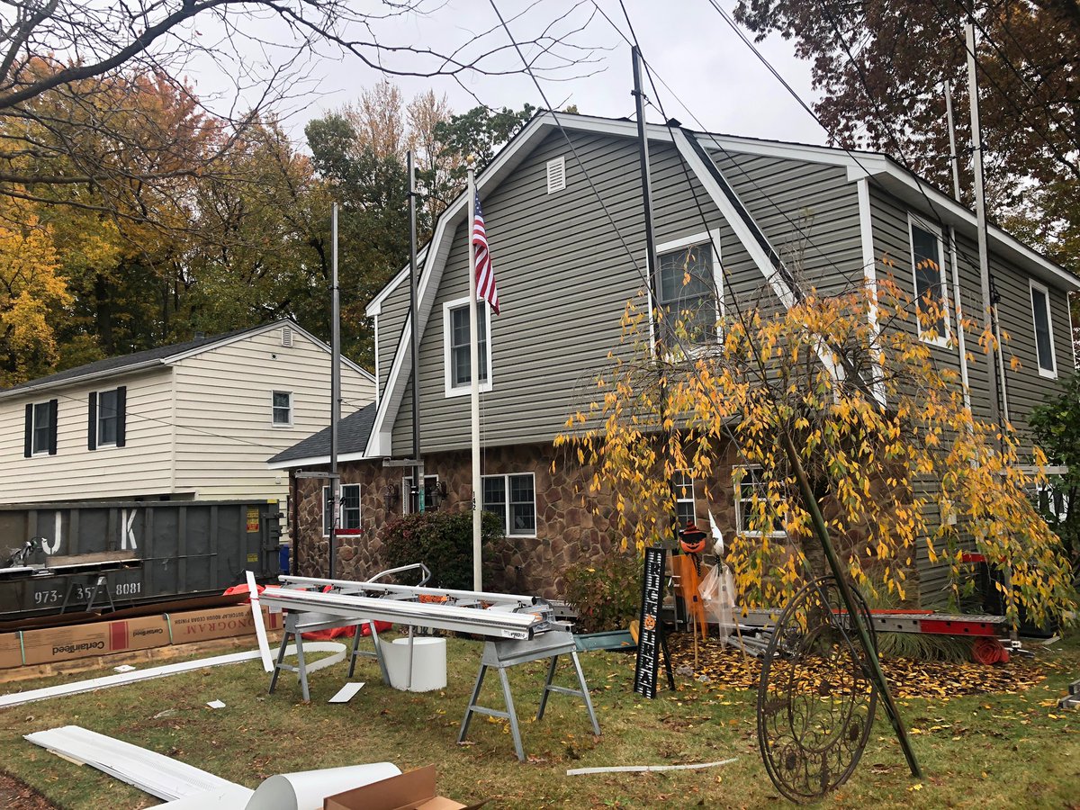 CarlsonBrothers's tweet photo. Happy Halloween everybody!! Finished up this siding project in Rochelle Park, NJ between the rain drops so no ghosts can get inside this year! #halloween #siding #construction #pumpkins #ghosts https://t.co/gbAqVQp8V6