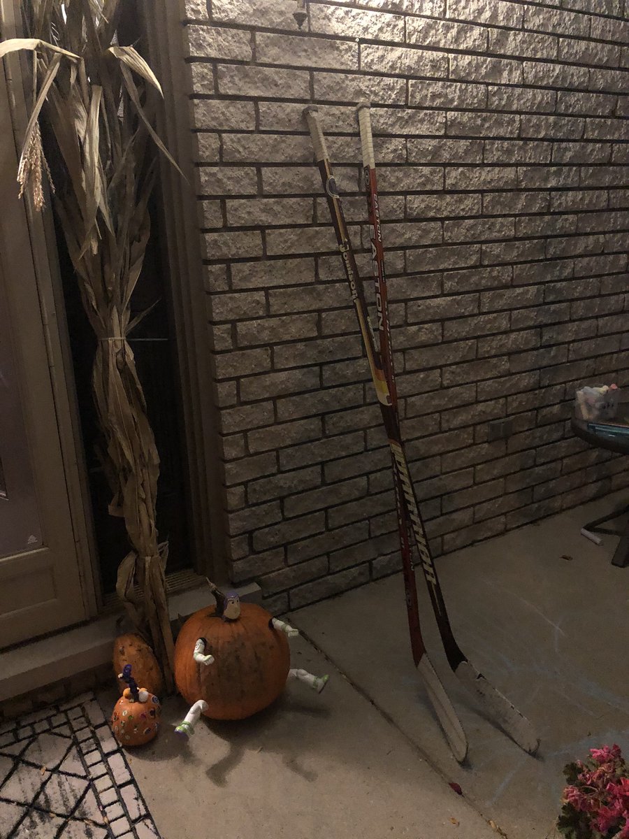 THUNDERCOCKHC's tweet photo. Sending lots of thoughts and prayers to the Connolly family

#SticksOutForLoganAndBriggs https://t.co/qE0D4yMQ8y