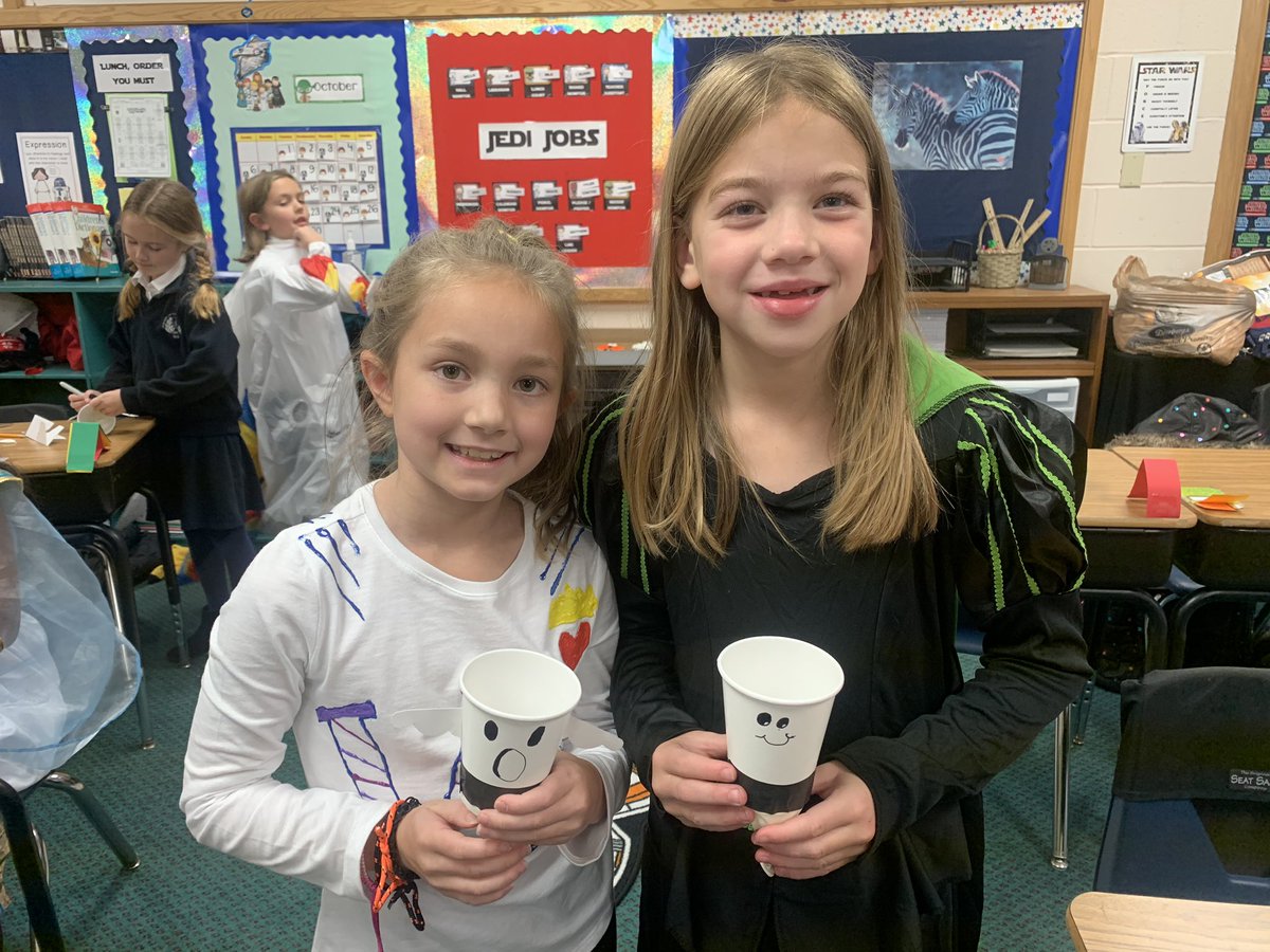 McGrane3rdClass's tweet photo. Halloween Party Fun!! 🎃👻@McGrane3rdClass @ash1818 https://t.co/3f98N0xx74