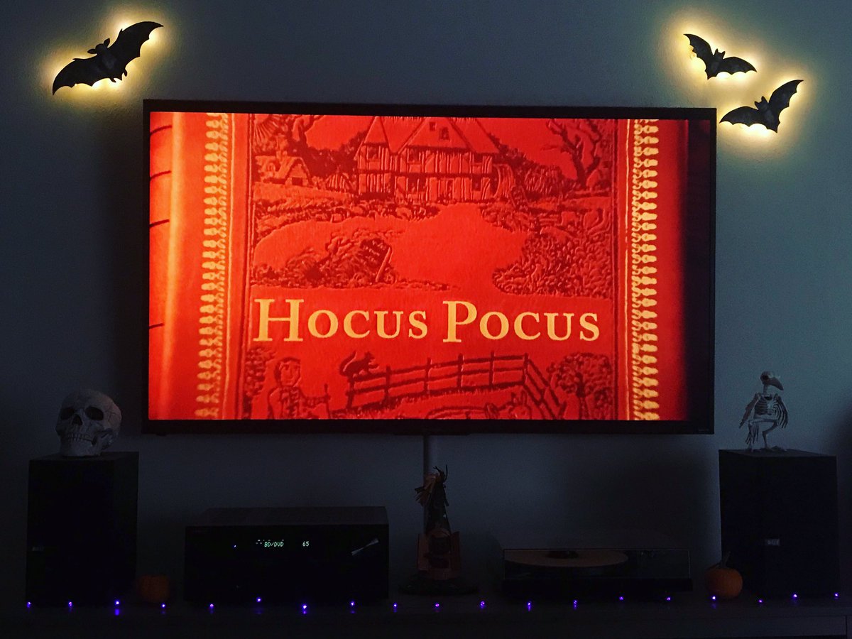 BloggingBanshee's tweet photo. Day 31: Hocus Pocus!

#31daysofhalloween #31daysofhorror #hocuspocus #horror #movie #film #halloween #october #bloggingbanshee https://t.co/7igvDLlYzu