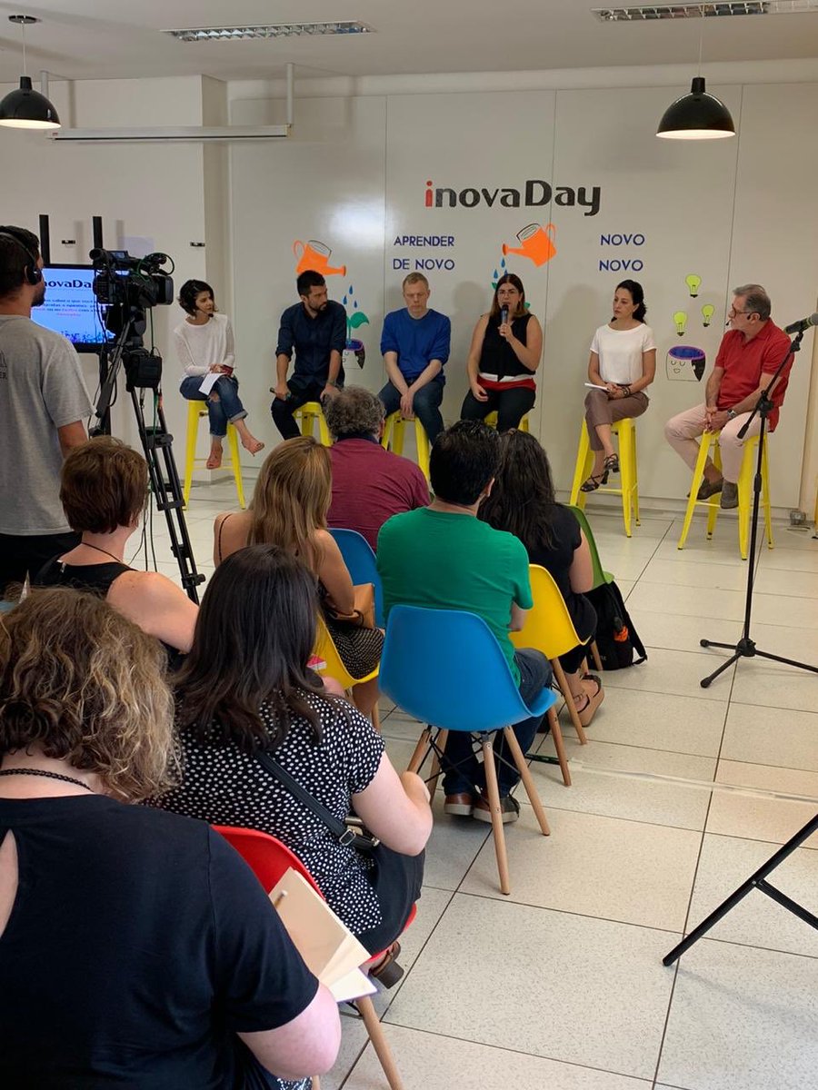 GarofaloDebora's tweet photo. Dia de dialogar sobre práticas docentes, Inovação, Robótica, Educação Midiática, Podcast, e flexibilização do ensino de Inglês. #InovaDay https://t.co/EuviGnMkjn