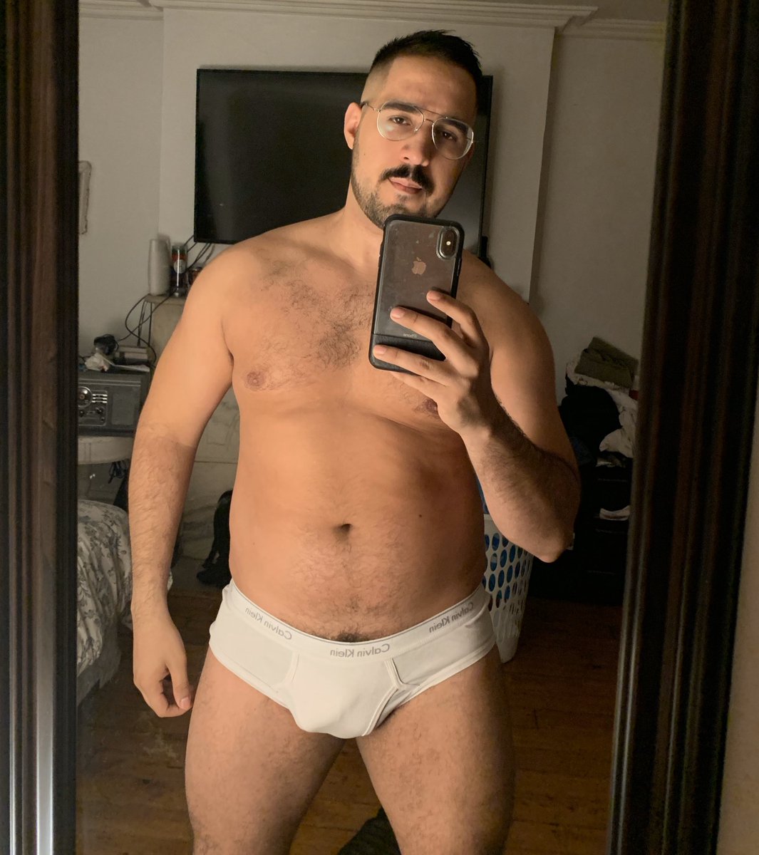 empanadadaddy23's tweet photo. I’m going as your dad for Halloween this year. https://t.co/QJez1EnMNO