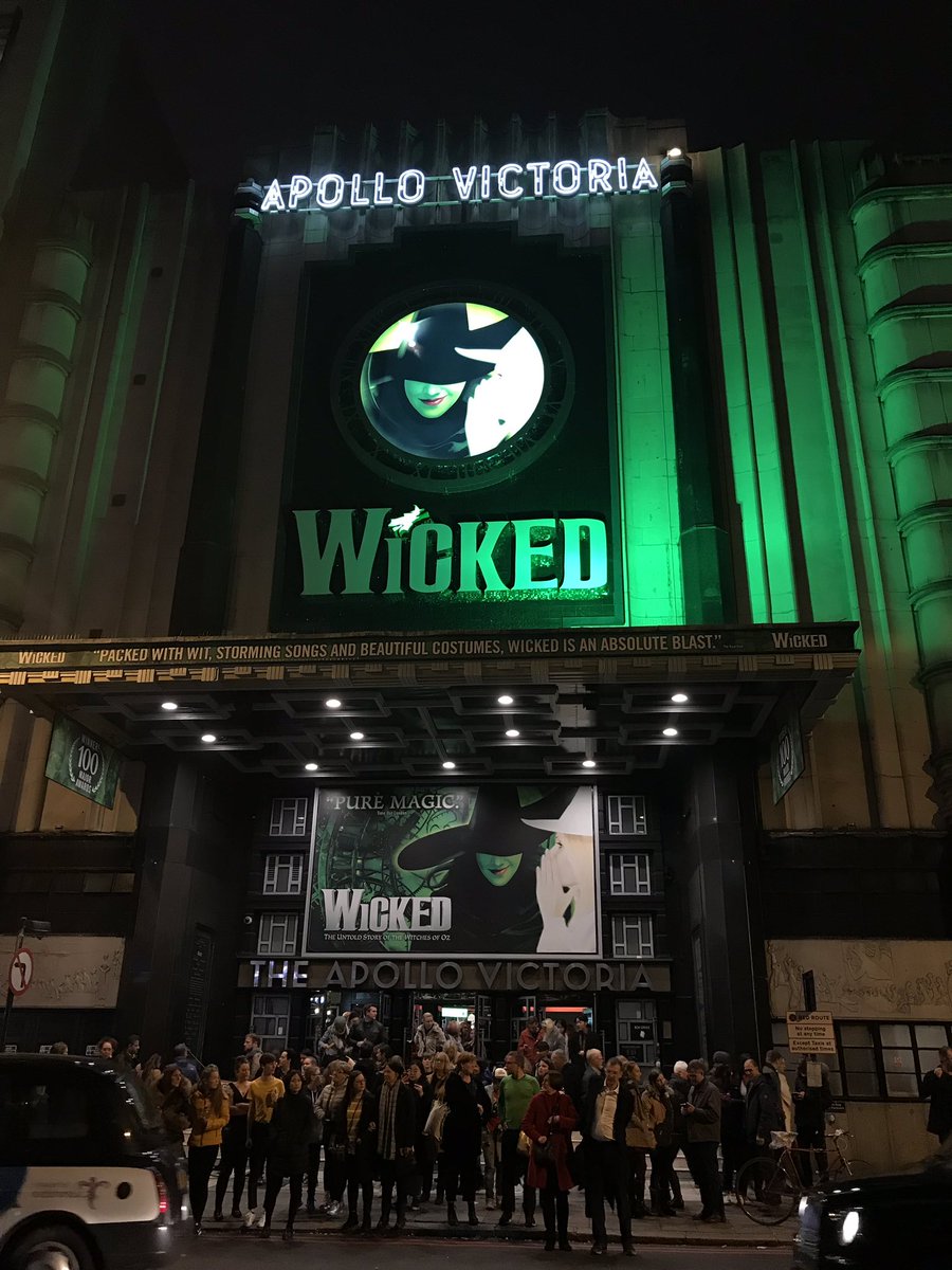 LeeIcesnow's tweet photo. That man takes Elphaba, and does not allow her to tell Glinda she is still alive...😔😔
#wicked #halloween2019 https://t.co/Xco7ogx61H