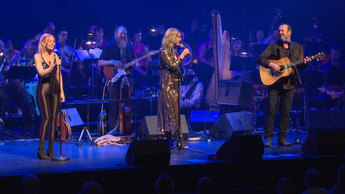 jeffreys_gina's tweet image. If you'd like the chance to sing on stage with me, head to my Instagram and check out the details on this photo!! instagram.com/gina_jeffreys 💛 I have loved seeing all of your entries so far xx #BeautifulTangleTour #CountryMusic #AustralianMusic