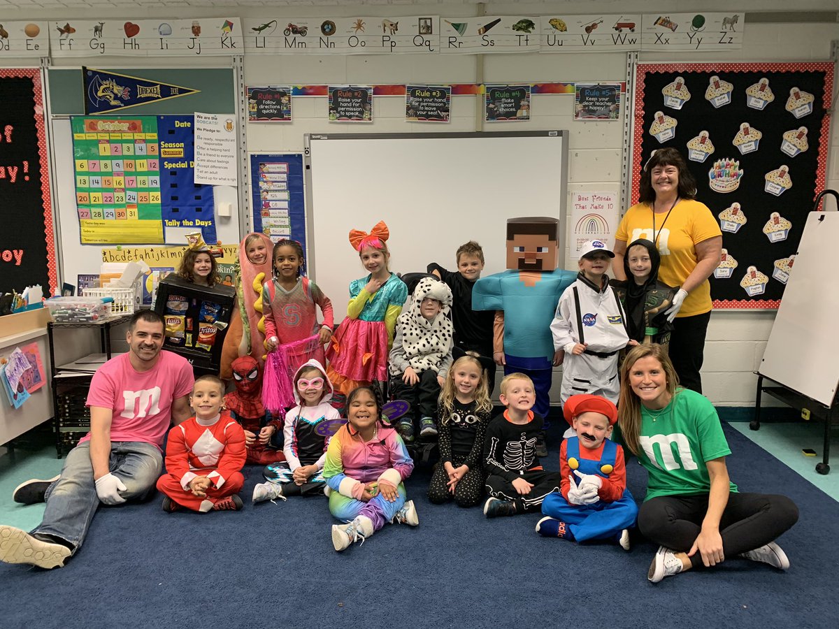 MsODonnellILES's tweet photo. We had the best day celebrating Halloween! 🎃 https://t.co/9Xqv0IwQl2