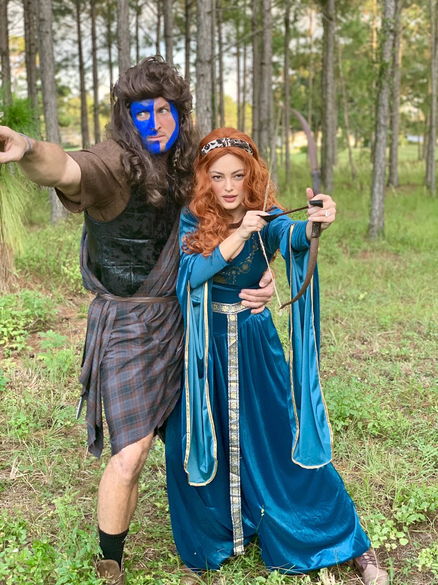 Tim Tebow (@TimTebow) on Twitter photo 2019-10-31 23:42:56 🎃 @DemiLeighNP 🎃 @DemiLeighNP