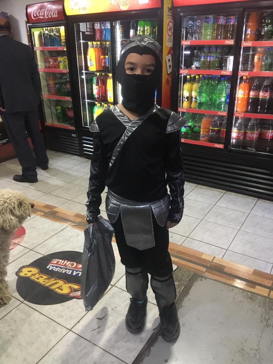 PanMataquito's tweet photo. Halloween en Panaderia Mataquito #curico #pan #panaderia #pyme #PymesPorChile https://t.co/uuNWgBlcJj