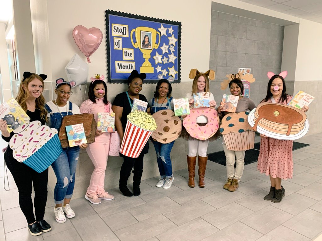 DericaTurner's tweet photo. I love a dress day but more than that, I looove a good book!!! When my loves collide it makes for a great day! #GreatDayofReading #RedRibbonWeek2019 #MyAPLife https://t.co/iZP56NBkuC