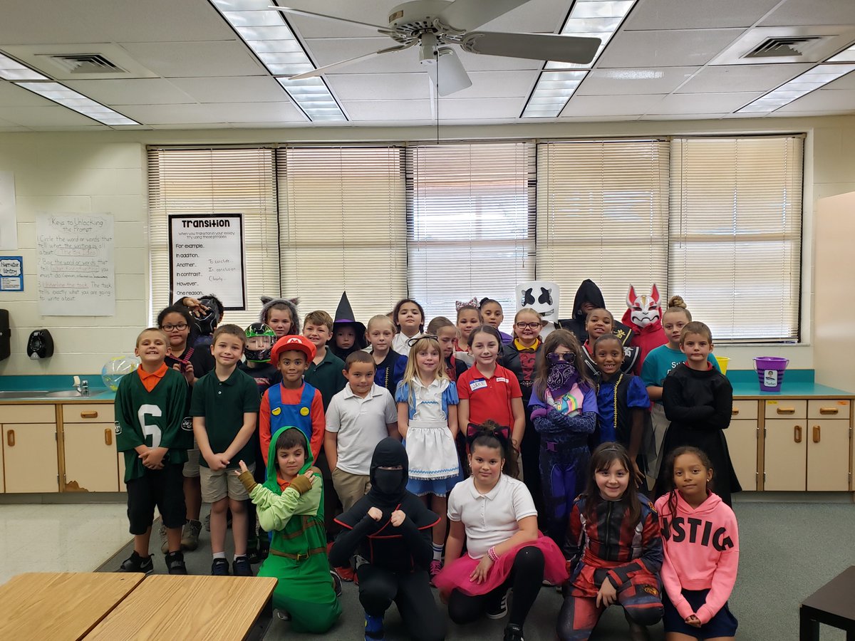 Had a great day celebrating Halloween at school today. Costume parade✅ 
Playing games✅
Time to be kids and enjoy school✅