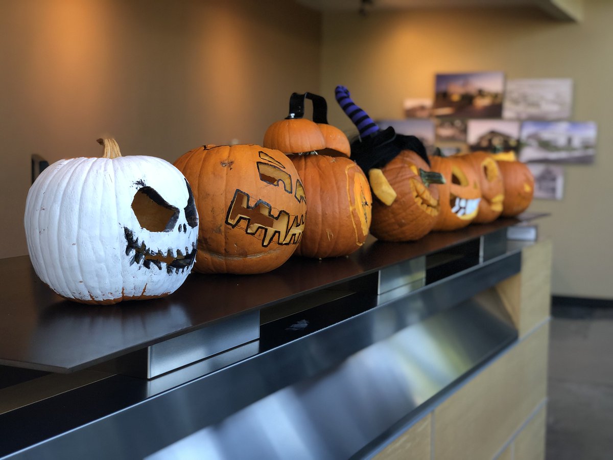 JRMACorp's tweet photo. Our team had a spooktacular time this Halloween. 🎃 
#halloween2019  #trickortreat #pumpkincarvingcontest https://t.co/DFZa4z6ZK4