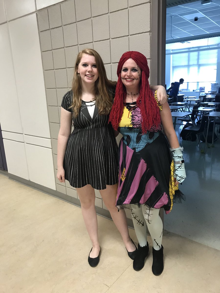 Ms_JWillard's tweet photo. Representing Nightmare Before Christmas with one of my Drama Club kids! She’s Jack! #Halloween ⁦@NGHSNation⁩ #NGHSDramaClub https://t.co/K7rC7Hr85i