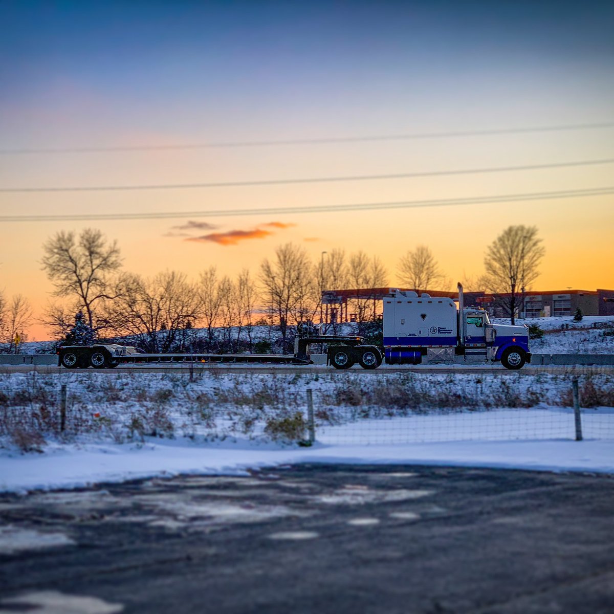 CSM_Companies's tweet image. When did winter start starting in October? #bringbackfall