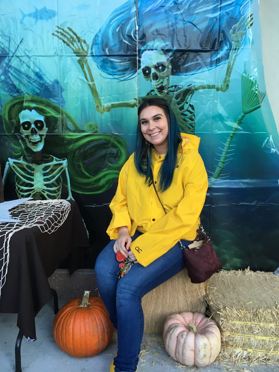KaleafaOH's tweet photo. Happy Halloweed! https://t.co/S8sJ5zWN9R