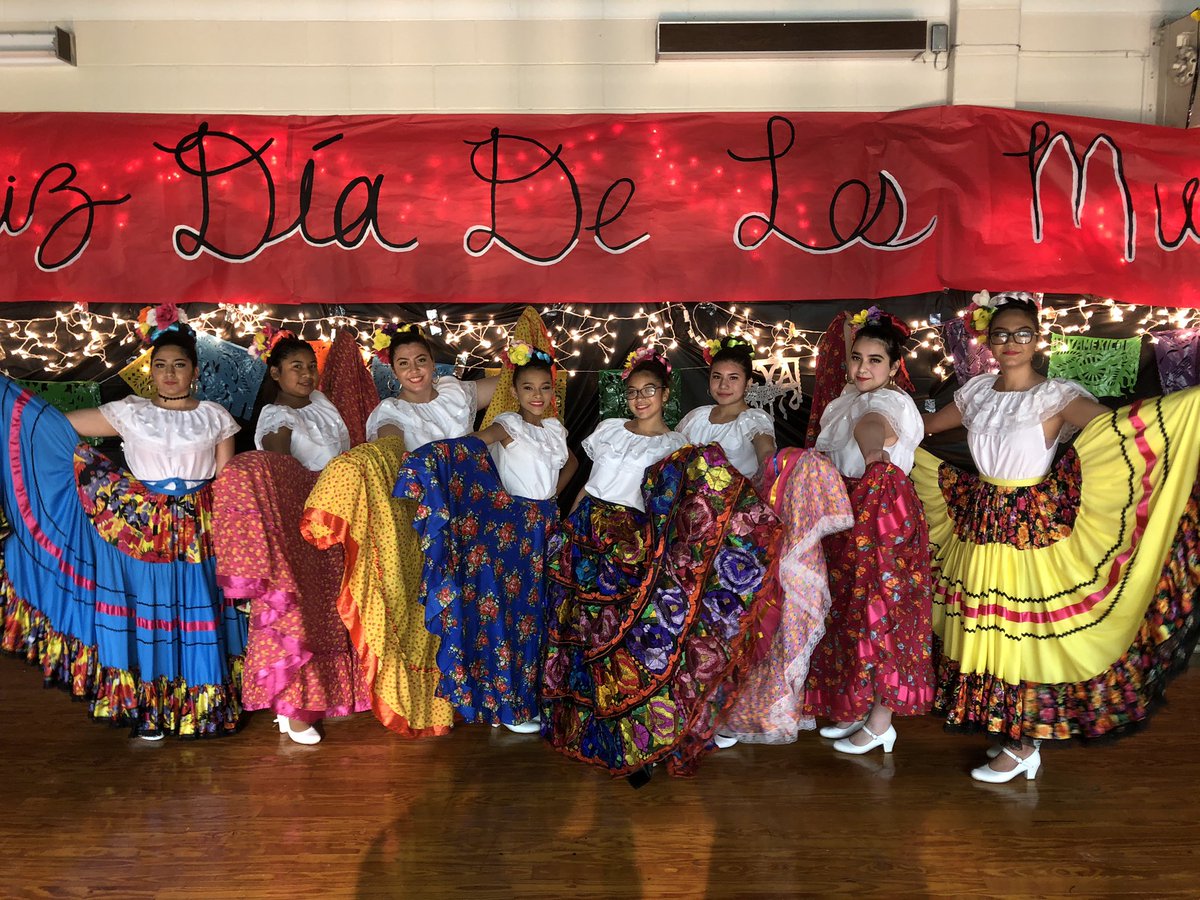 ACardenas001's tweet photo. Dia De Los Muertos Celebrations!! 💀 Absolutely Fantastic!! #BobcatPride https://t.co/JT0ob0Az4q