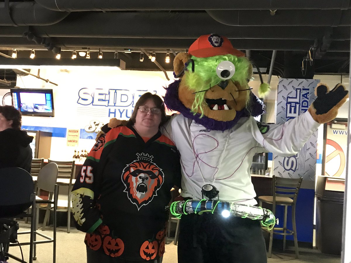 FrankMcV's tweet photo. #Royalspic https://t.co/Iw69uhIcEC
