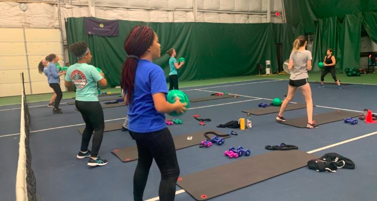 theconcord_bu's tweet photo. The Woman Who Makes Fitness Fun: https://t.co/PikjbdXEMF https://t.co/dpMYe8SOKq