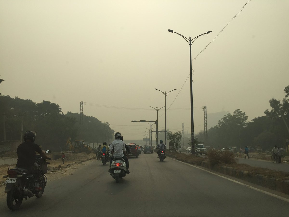 YasheshYadav's tweet photo. Good Morning
#Smog
#Pollution
#Gurugram
@CPCB_OFFICIAL @cmohry https://t.co/NjObwlivaw