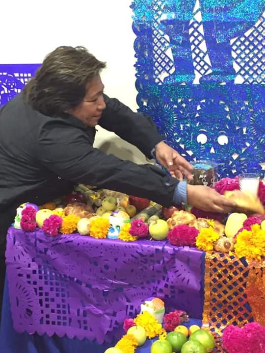 510ody's tweet photo. Hoy en el CDM  con nuestro  Presidente @JesusZaldivarB en la ofrenda en honor a la primera mujer Gobernadora de Puebla Martha Erika Alonso  y al Senador Rafael M.V. recordandolos con mucho cariño!
#HastaSiempre
#PANPuebla
#OrgulloPanista
#CDMPuebla
#OdySaludándote https://t.co/Qss5jqMBT1