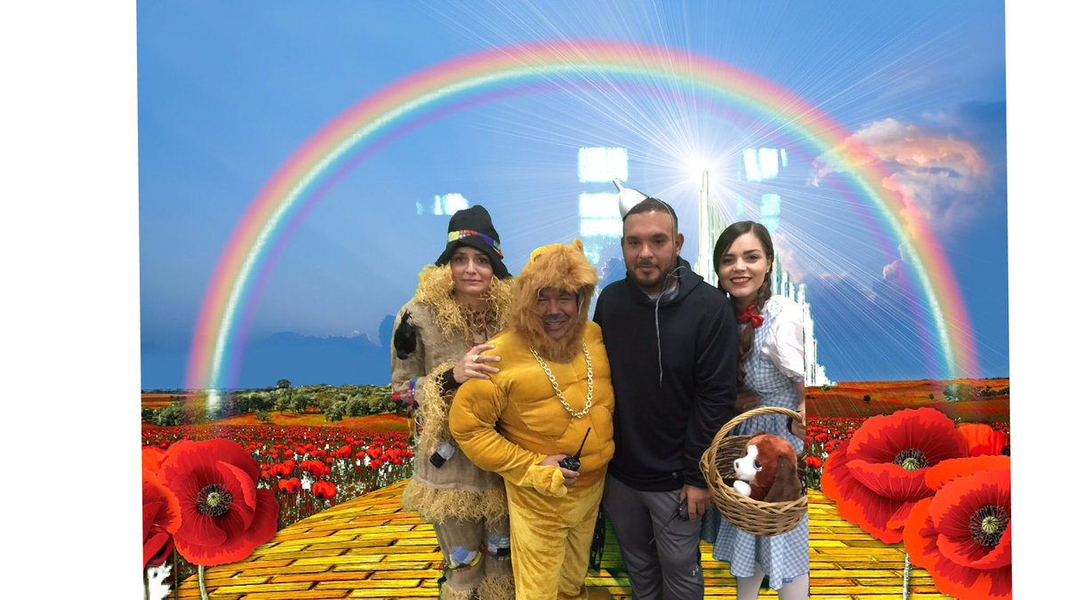 clintoncoyotes's tweet photo. Just a little “Hocus Pocus” with green screens at Clinton STEM Elementary. @DoInkTweets @lajoyaisd  #greenscreen #HocusPocus #halloween2019 https://t.co/GCf71iD85z