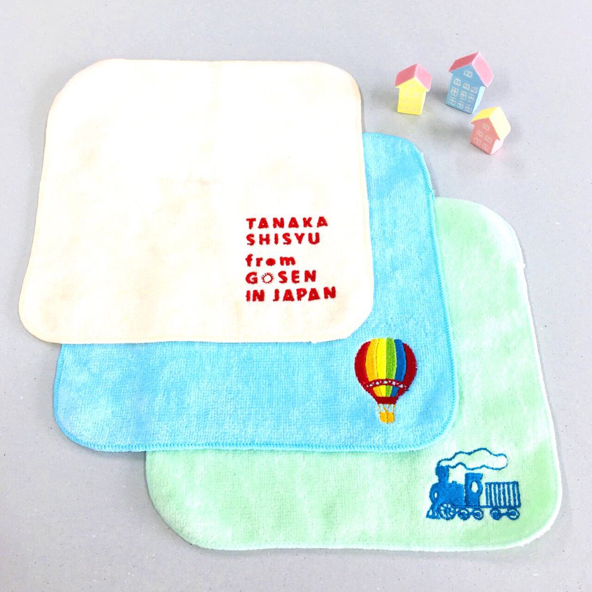 Uzivatel 五泉之田中刺繍 Na Twitteru オリジナルグッズ制作にオススメ 刺繍のハンカチタオル ワンポイント刺繍 をすることで無地のハンカチに個性が出ます 汽車のように単色で纏めるとシンプルでお洒落な印象に 気球の刺繍のように5色使いでカラフルにしても