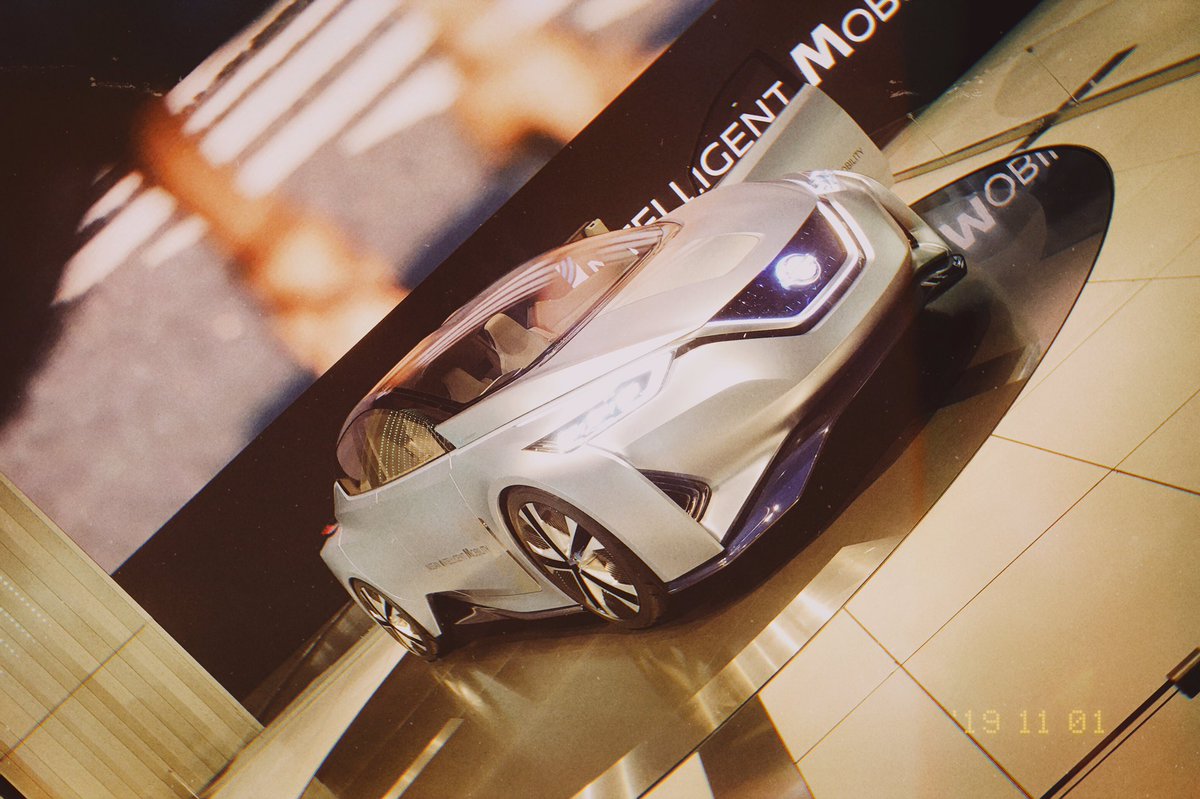 Bombtrack_5's tweet photo. #NissanGallery https://t.co/cfyZAdVlaN