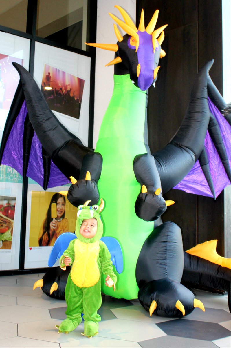 ThaMenacee68's tweet photo. BABY DRAGON π²π #ROBERTDAVID #2019Halloween https://t.co/5T8QJuLlnh