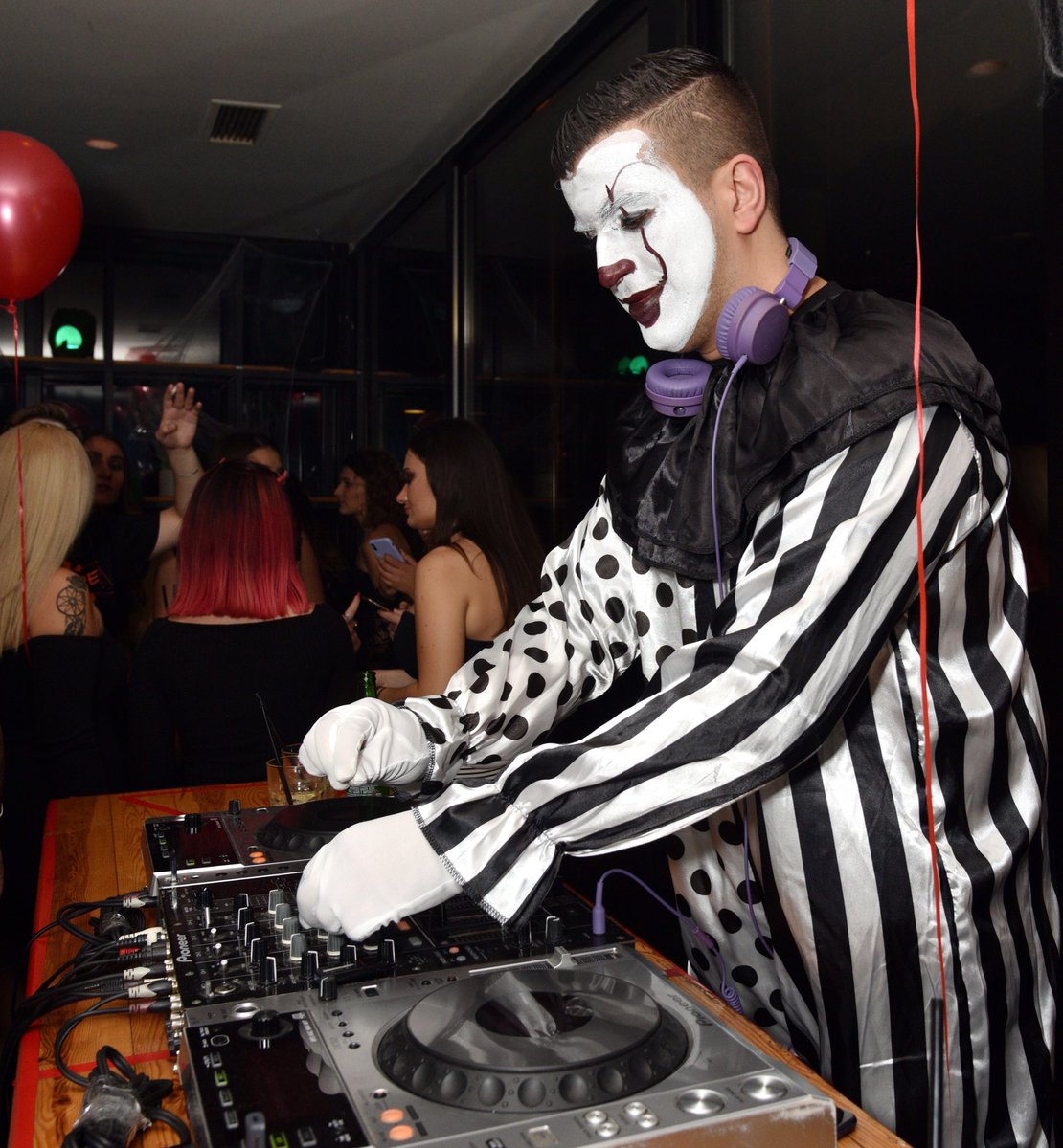 erionveliaj's tweet photo. Spooky Tirana! 🎃☠️🤡👻

Thanks for keeping it safe everyone! 👏

#NightMayor 🕺🏻 #PartyCapital 💃#TiranaByNight ✨ https://t.co/30szNr2gQ1