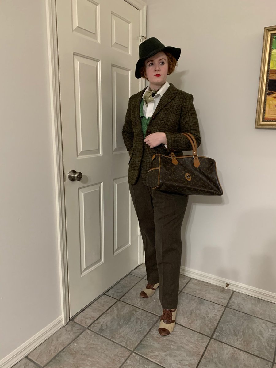 KLavenderStudio's tweet photo. I dressed as Dr. Macmillan, lovingly known as Mac, from @MissFisherMovie @missfishercon #missfisher #missfishersmurdermysteries https://t.co/MXQtvVKhHs