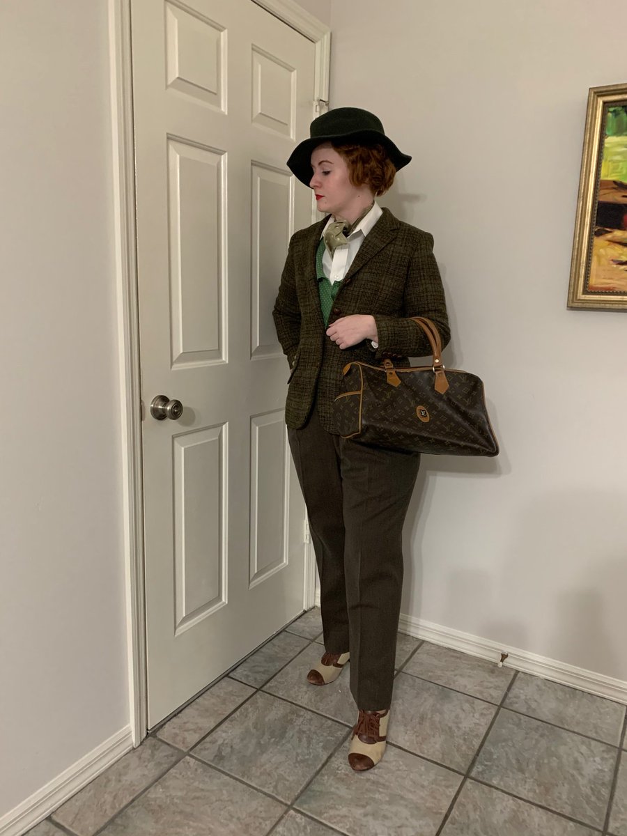 KLavenderStudio's tweet photo. I dressed as Dr. Macmillan, lovingly known as Mac, from @MissFisherMovie @missfishercon #missfisher #missfishersmurdermysteries https://t.co/MXQtvVKhHs