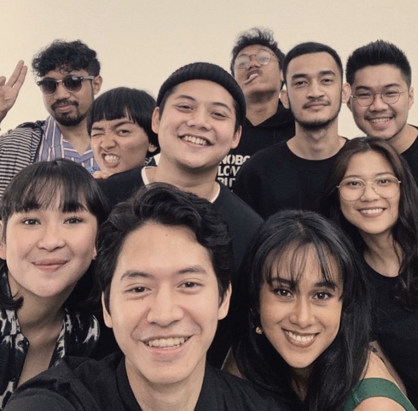 bbi_daily's tweet photo. Mantra Vutura merilis debut albumnya yang bertitel “Human”. Sebelumnya, satu persatu dari 5 single sudah ditayangkan, kolaborasi dengan nama-nama seperti @bammastro, @danillajpr, @LuiseNajib, Elda Suryani dan @PricillaBlink. Apa lagu favorit kalian? #BillboardID https://t.co/2Cbfgt5GjH