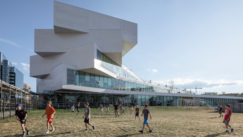 Really Cool to see this project completed... I could only imagine what an experience would have been for my K-12 days!